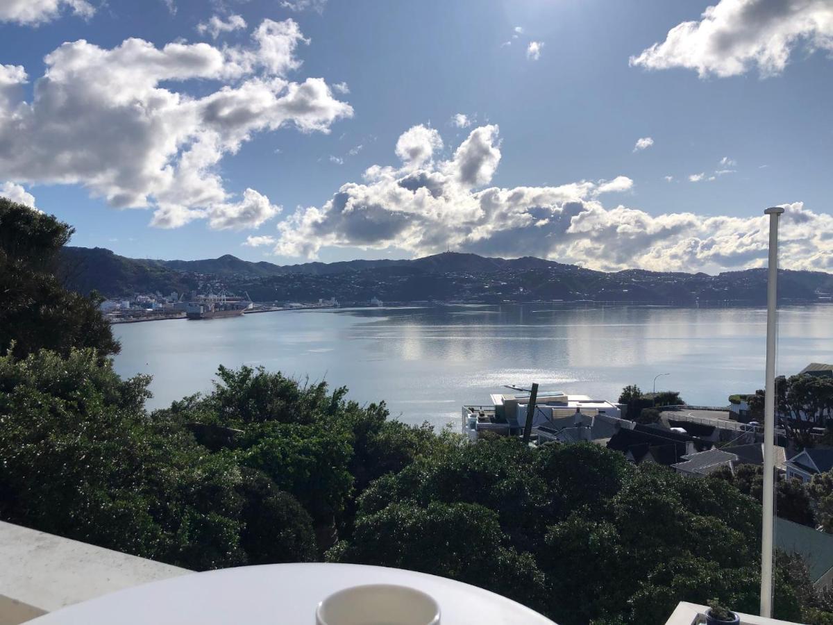 Incredible Views! Luxurious Studio & Outdoor Living Веллингтон Экстерьер фото