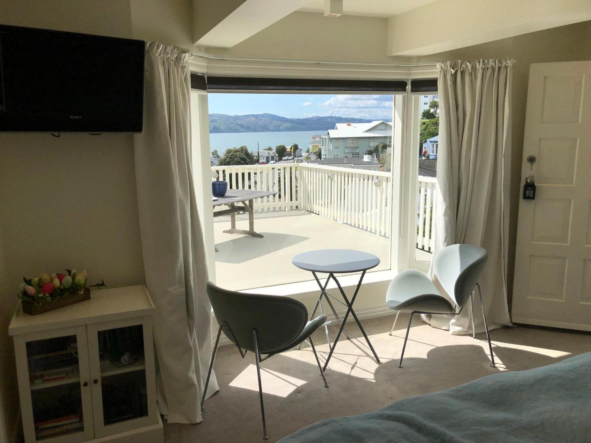 Incredible Views! Luxurious Studio & Outdoor Living Веллингтон Экстерьер фото