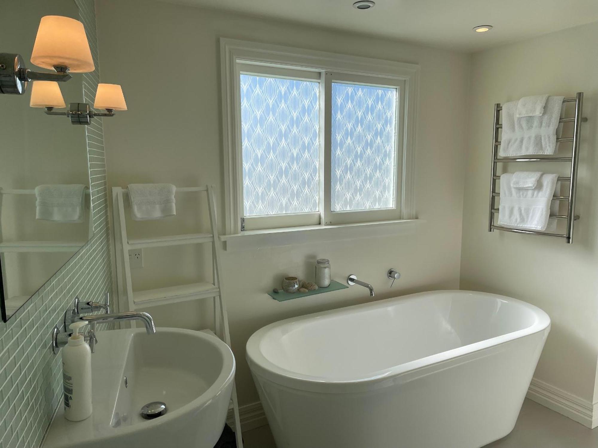 Incredible Views! Luxurious Studio & Outdoor Living Веллингтон Экстерьер фото
